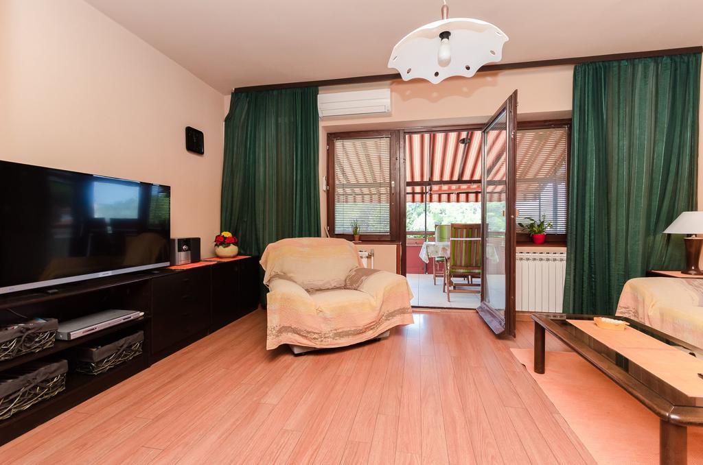Apartment Bozena Punat Exterior foto